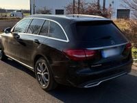 Gebraucht Mercedes C180 Avantgarde 156 PS (114 kW) 2016 Schwarz Kombi