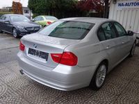 Gebraucht BMW 325 218 PS (160 kW) 2010 Silber Limousine