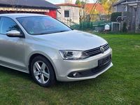 Gebraucht VW Jetta Comfortline 105 PS (77 kW) 2012 Silber Limousine