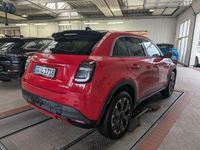 Gebraucht Fiat 600 La Prima 101 PS (74 kW) 2024 Rot SUV