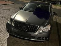 Gebraucht Mercedes E200 100 PS (73 kW) 2011 Grau Limousine