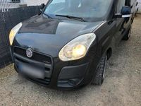 Gebraucht Fiat Doblò 105 PS (77 kW) 2010 Schwarz Van / Kleinbus