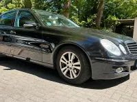 Gebraucht Mercedes E220 170 PS (125 kW) 2009 Schwarz Limousine