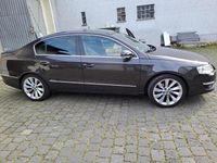 Gebraucht VW Passat 200 PS (147 kW) 2010 Braun Limousine