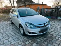 Gebraucht Opel Astra 110 PS (80 kW) 2011 Silber Kombi