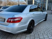 Gebraucht Mercedes E220 170 PS (125 kW) 2011 Grau Limousine