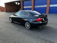Second-hand BMW 330 Performance 245 CP (180 kW) 2011 Negru Berlinǎ