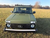 Neu Lada niva 83 PS (61 kW) 2026 Schwarz (672) SUV