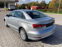 Gebraucht Audi A3 Ambiente 116 PS (85 kW) 2018 Silber Limousine