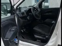 Gebraucht Opel Combo Selection 95 PS (69 kW) 2016 Weiß Van / Kleinbus