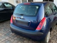 Gebraucht Lancia Ypsilon 80 PS (58 kW) 2004 Blau Kleinwagen