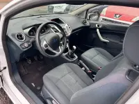 Gebraucht Ford Fiesta Titanium 97 PS (71 kW) 2012 Weiß Kleinwagen