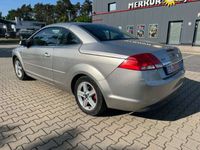 gebraucht Ford Focus Cabriolet CC Coupe- 2.0 16V Aut. Titanium