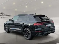 Gebraucht Audi Q8 S-Line 286 PS (210 kW) 2023 Mythosschwarz metallic SUV
