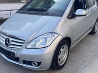 Gebraucht Mercedes A160 Avantgarde 95 PS (69 kW) 2011 Silber Limousine