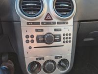 Gebraucht Opel Corsa Color Edition 87 PS (63 kW) 2012 Silber Kleinwagen