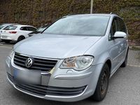 Gebraucht VW Touran 140 PS (102 kW) 2009 Silber Van / Kleinbus