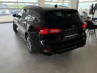 Usata Ford Focus ST-Line 155 CV (114 kW) 2022 Nero Berlina