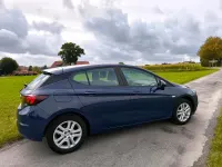 Gebraucht Opel Astra 101 PS (74 kW) 2018 Blau Limousine