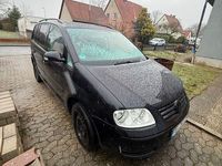 Gebraucht VW Touran Basis 102 PS (75 kW) 2004 Schwarz Van / Kleinbus