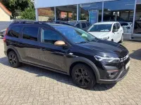 Gebraucht Dacia Jogger Extreme 110 PS (80 kW) 2025 Perlmuttschwarz Van / Kleinbus