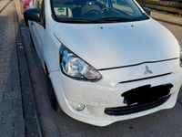 Gebraucht Mitsubishi Space Star Diamant Edition 71 PS (52 kW) 2015 Schwarz Kleinwagen