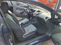 Gebraucht Ford Fiesta Ambiente 60 PS (44 kW) 2009 Blau Kleinwagen