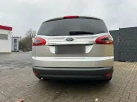 Gebraucht Ford S-MAX Titanium 163 PS (119 kW) 2011 Silber Van / Kleinbus