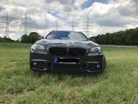 Gebraucht BMW 530 258 PS (189 kW) 2012 Grau metallic Kombi