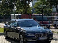 Gebraucht BMW 750L 449 PS (330 kW) 2015 Grau Limousine