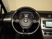 Gebraucht VW Passat Comfortline 150 PS (110 kW) 2015 Schwarz metallic Kombi