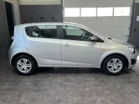 Gebraucht Chevrolet Aveo LT 101 PS (74 kW) 2012 Silber Limousine