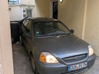 Gebraucht Kia Rio 81 PS (59 kW) 2003 Silber Kleinwagen