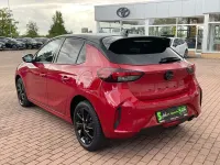 Gebraucht Opel Corsa 101 PS (74 kW) 2025 Lackierung peperoncino red/typ Kleinwagen