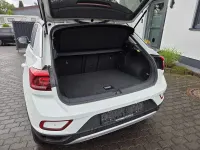 Gebraucht VW T-Roc Move 150 PS (110 kW) 2023 Weiß SUV