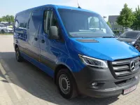 Gebraucht Mercedes Sprinter 150 PS (110 kW) 2022 Blau Van