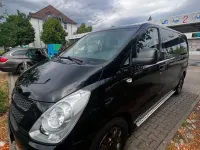 Gebraucht Hyundai H-1 170 PS (125 kW) 2012 Grau Van / Kleinbus