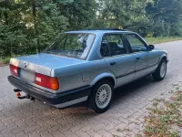 Gebraucht BMW 316 99 PS (72 kW) 1991 Blau Limousine