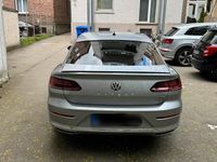 Usata VW Arteon R-line 239 CV (175 kW) 2018 Grigio Utilitaria
