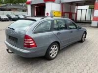 Gebraucht Mercedes C220 150 PS (110 kW) 2005 Grau Kombi