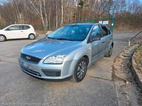 Gebraucht Ford Focus 100 PS (73 kW) 2005 Silber Limousine