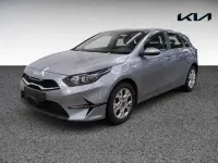 Gebraucht Kia Ceed Vision 140 PS (102 kW) 2024 Lunarsilber (metallic) Kleinwagen