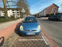 Gebraucht Ford Fiesta 70 PS (51 kW) 2003 Blau Kleinwagen