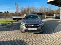 Neu Dacia Jogger Extreme 101 PS (74 kW) 2025 Grau Van / Kleinbus