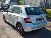Używany Skoda Fabia 60 KM (44 kW) 2016 Srebrny Hatchback