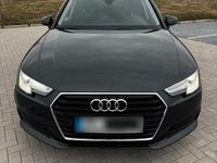Gebraucht Audi A4 Attraction 150 PS (110 kW) 2016 Grau Kombi