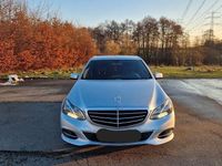Gebraucht Mercedes E200 Elegance 184 PS (135 kW) 2015 Silber Limousine