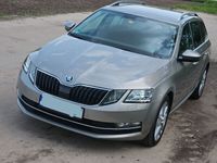 gebraucht Skoda Octavia 2.0 TDI DSG Style Navi ACC LED