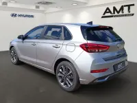 Neu Hyundai i30 Advantage 101 PS (74 kW) 2026 Shimmering silver Limousine