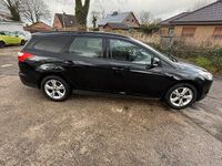 Gebraucht Ford Focus 101 PS (74 kW) 2013 Schwarz Kombi